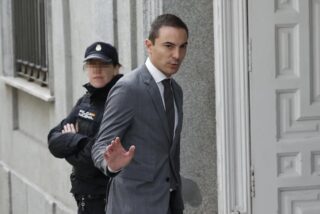 Juan Lobato (PSOE) siembra el p&aacute;nico en Moncloa: el juez autoriza el volcado de su conversaci&oacute;n con la 2 de &Oacute;scar L&oacute;pez