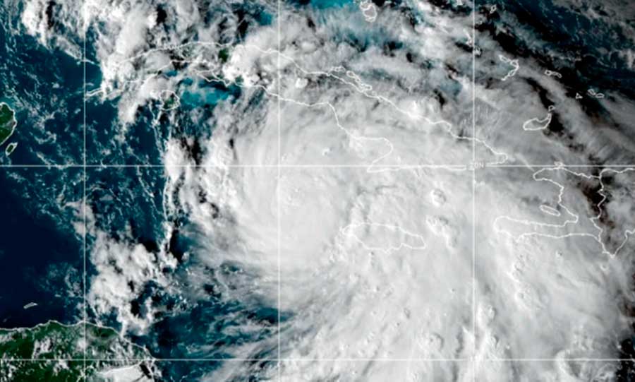 Alerta en Cuba ante la llegada del hurac&aacute;n "Rafael"