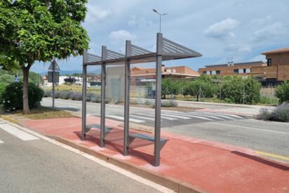 Martin Mena destaca la importancia de las marquesinas de autob&uacute;s en la movilidad urbana