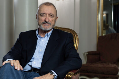 Arturo Pérez-Reverte revoluciona la red social de Elon Musk con un aplaudido mensaje navideño