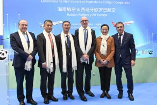 Air Europa y Hainan Airlines firman un acuerdo para vuelos en c&oacute;digo compartido con Am&eacute;rica