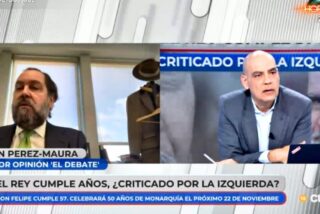 Ram&oacute;n P&eacute;rez-Maura cierra al pico a la izquierda que cacarea contra Felipe VI