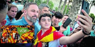 The Economist analiza el fenómeno VOX: por qué la juventud española vira hacia la derecha