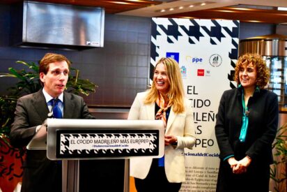 Almeida difunde la cultura gastronómica madrileña en el Parlamento Europeo