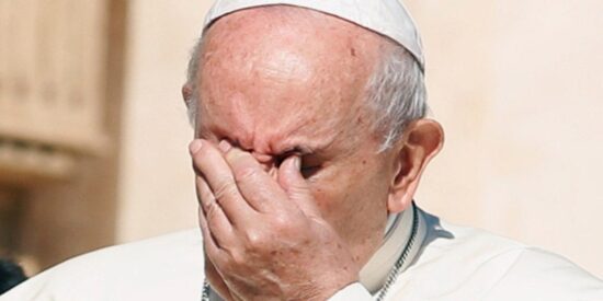 Las 5 'confesiones' del papa Francisco en 'Esperanza' y las 5 frases que lo definen