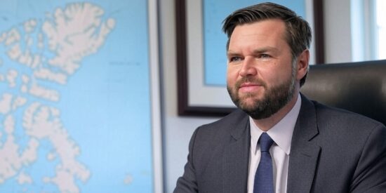 Estados Unidos endurece su postura: el vicepresidente Vance lanza un ultimátum a Ucrania tras el desplante europeo de Rubio