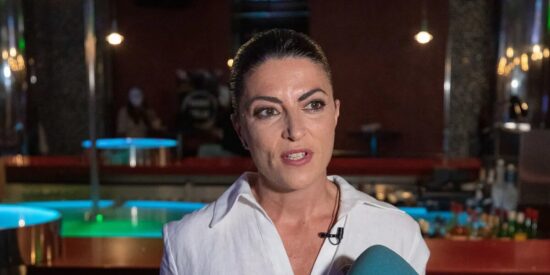 Macarena Olona devuelve el golpe a los facinerosos de la Universidad de Granada y señala al rector: "Nos vemos en los tribunales"