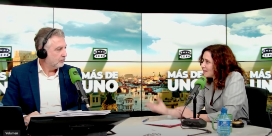 Ayuso arrincona a Sánchez frente a Alsina: “Para mayor choteo, es Puigdemont quien hace el reparto de menas”
