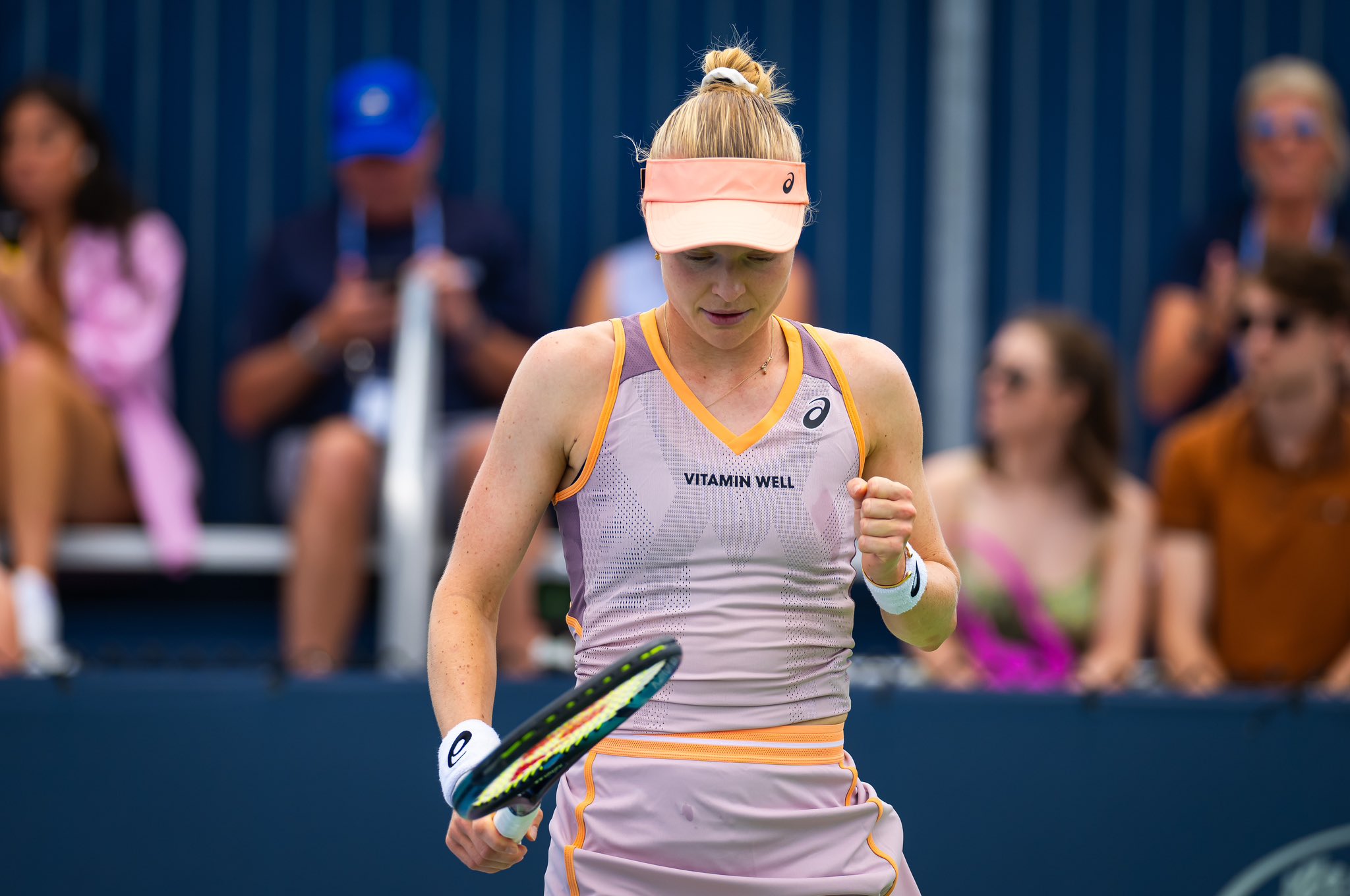 La tenista Harriet Dart pide perdón por el desliz del desodorante: dijo que su rival olía que apestaba
