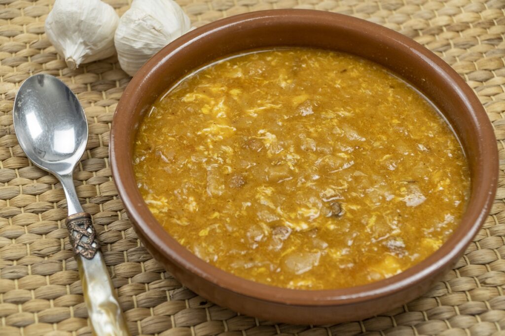 Sopa de ajo.