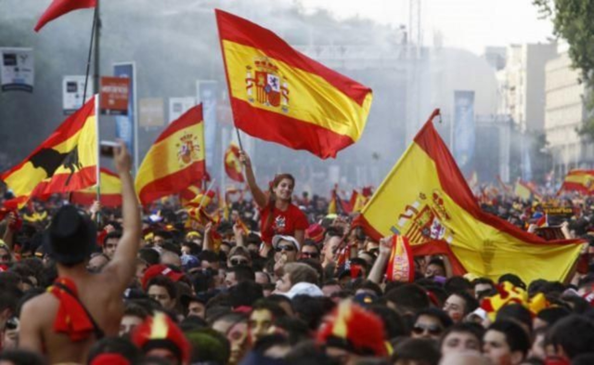 España Patria común y la Bandera rojigualda