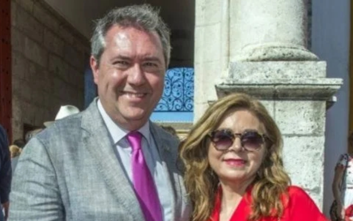 Juan Espadas y su mujer (PSOE)