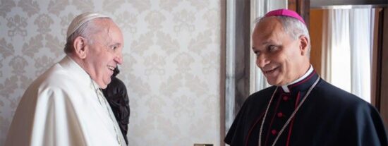 Papa Francisco y Papa Le&oacute;n XIV