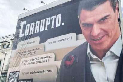 Pedro S&aacute;nchez (PSOE) y su cartel de corrupto