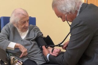 El secreto de Sor Rosario, la monja de 111 a&ntilde;os m&aacute;s longeva del mundo, que ha conmovido al Dr. de la Pe&ntilde;a
