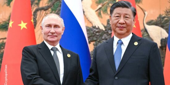 Vladimir Putin (RUSIA) con su aliado Xi Jinping (CHINA)