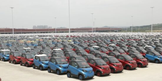 Larga vida al coche de gasolina: la industria celebra la marcha atr&aacute;s de la UE con el el&eacute;ctrico