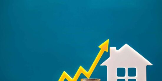 En la Espa&ntilde;a de S&aacute;nchez un ciudadano necesita invertir 16 a&ntilde;os de su salario para comprar una vivienda