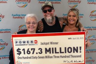 James Farthimg, en el centro