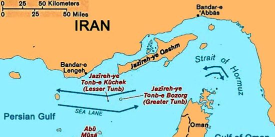 Ir&aacute;n bloquea el estrecho de Ormuz y amenaza con ataques: la tregua con EE.UU. se tambalea