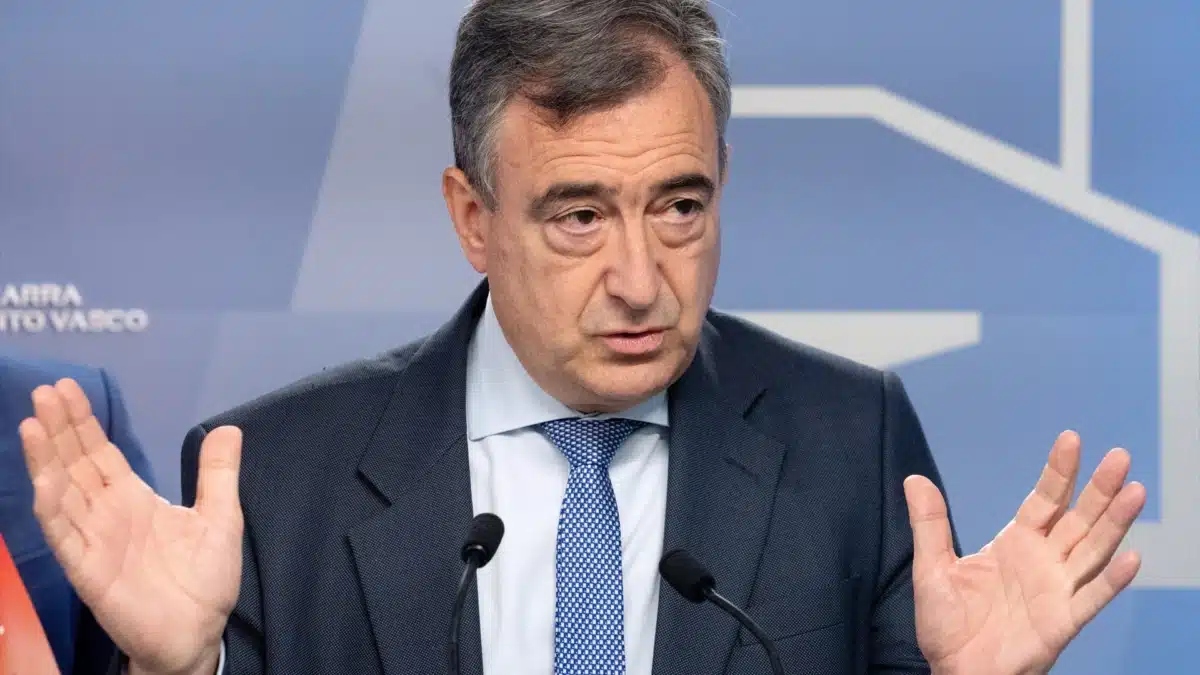 El informe de UCO sobre Cerd&aacute;n pringa al PNV: favores, cargos y corrupci&oacute;n en la moci&oacute;n de censura a Rajoy