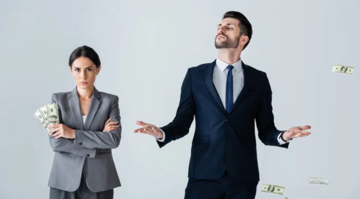 Arrogante, vanidoso, presumido