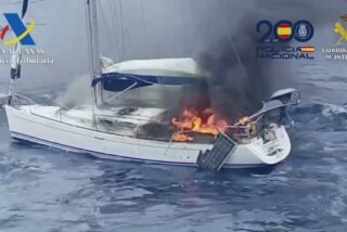 El barco narco en llamas