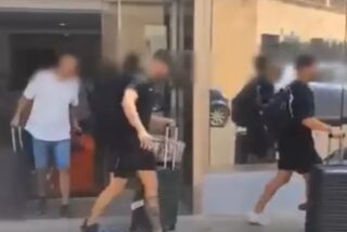 Los agentes abandonan el hotel por falta de pago de Interior