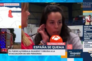 Desgarrador testimonio de una mujer que ha perdido su casa por los incendios: “¡Esto no es socialismo ni es nada!”