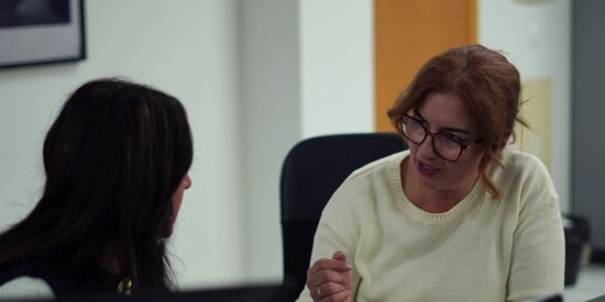 Los despachos y gestor&iacute;as se quedan sin personal: crisis en el sector espa&ntilde;ol