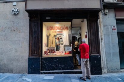 Pequeño comercio, alquiler, local y liquidación.