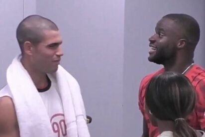 Tiafoe se ríe el corte de pelo de Alcaraz