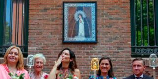 Isabel Díaz Ayuso honra a la Virgen de la Paloma y rinde homenaje a los bomberos de la Comunidad de Madrid