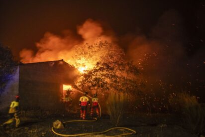Ahora es el turno del fuego: La destrucción de España por la ambición y la maldad de psicópatas sin alma