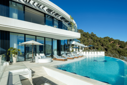David Vega: 5 innovaciones únicas que están transformando la venta de villas de lujo en Marbella