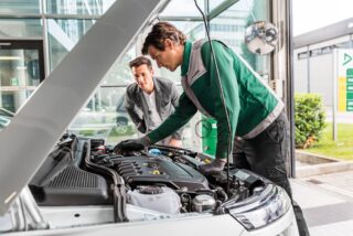 DEKRA informa de los vehículos que les toca pasar la primera ITV en 2026