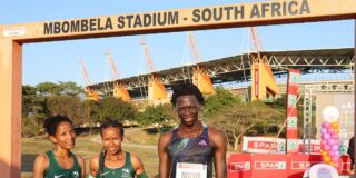 Docus Ajok, las más alta de las tres atletas