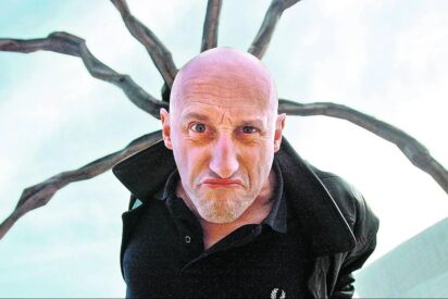 Jorge Martínez, vocalista de Ilegales