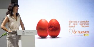 La ministra socialista Redondo y su campaña 'Por Huevos'