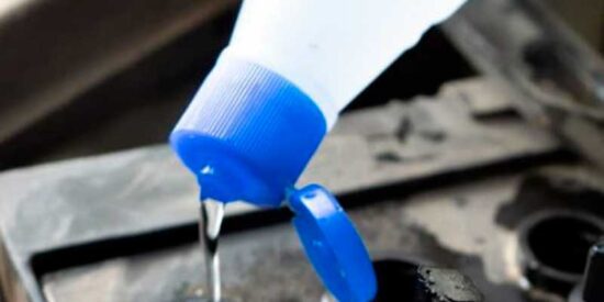 Bater&iacute;a l&iacute;quida barata: el nuevo rival de litio para energ&iacute;a solar dom&eacute;stica