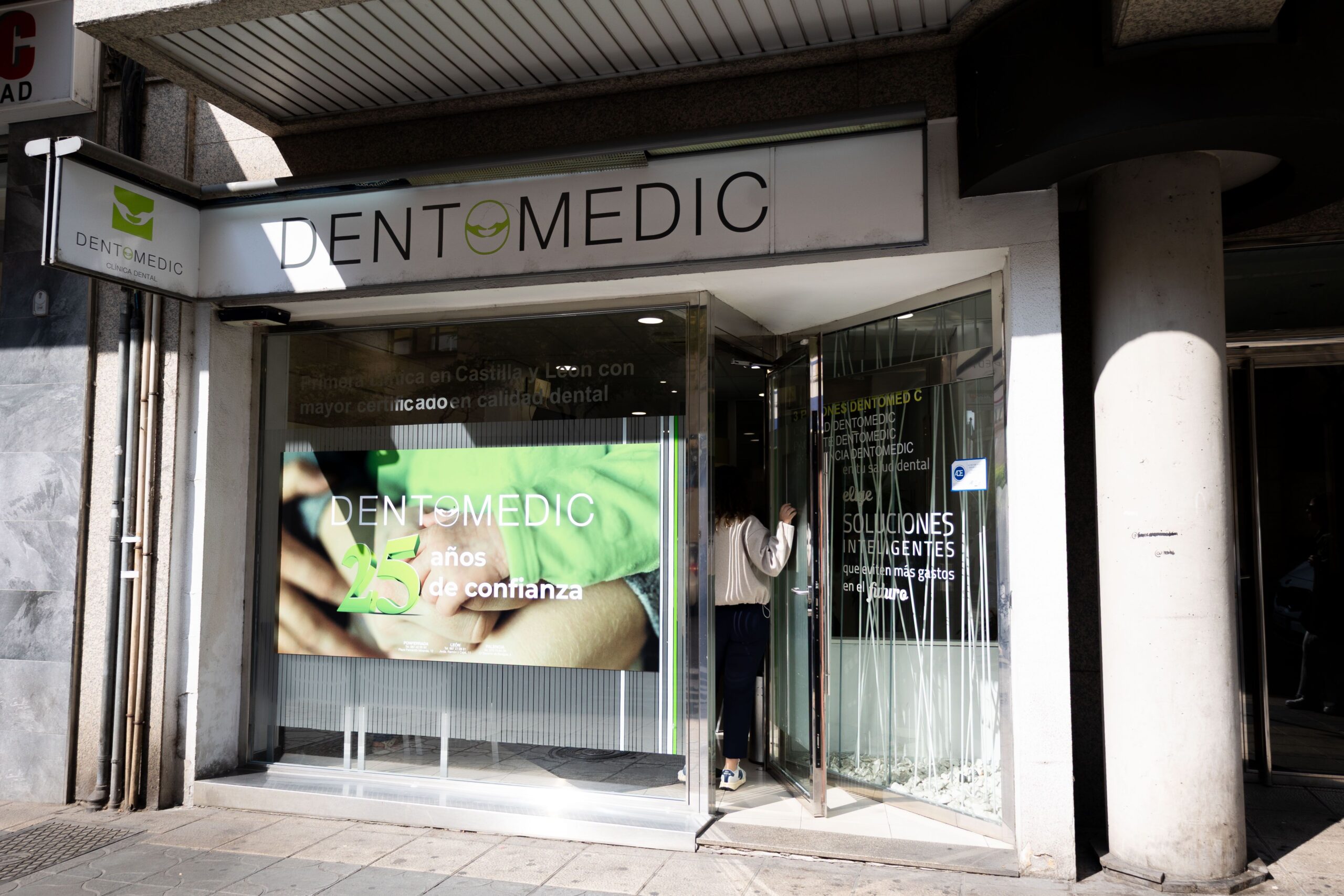 Cl&iacute;nica Dentomedic Le&oacute;n apuesta por el esc&aacute;ner dental frente a la impresi&oacute;n dental tradicional