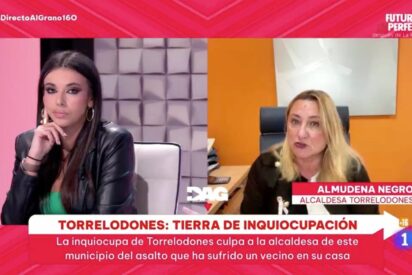 La alcaldesa de Torrelodones noquea a la ultraizquierdista Sarah Santaolalla a cuenta de la okupación