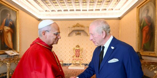 El Papa León XIV y el Rey Carlos III