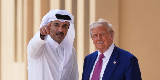 El emir Tamim bin Hamad Al Thani con Donald Trump