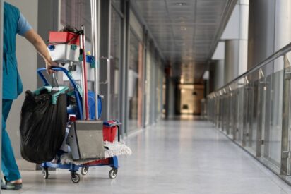 500.000 profesionales sostienen el sector de la limpieza: ‘Somos una inversión en salud'