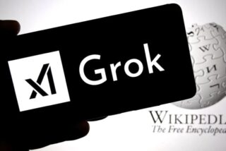 Grokipedia vs Wikipedia