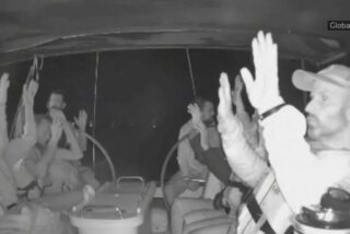 Los perroflautas de la Flotilla a Gaza, en el momento de ser arrestados por fuerzas israelíes