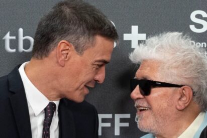 Pedro Sánchez y Pedro Almodóvar