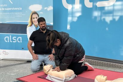 Alsa y Almas Industries organizan talleres gratuitos de reanimación en la Estación de León