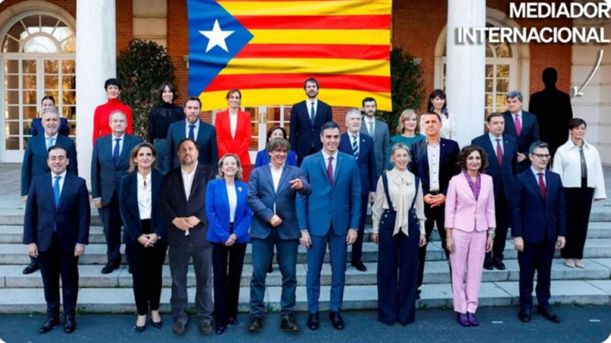 Un meme sobre la claudicación de Sánchez y su Gobierno ante los separatistas catalanes